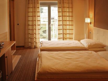 Hotel Dras Maribor Exterior foto